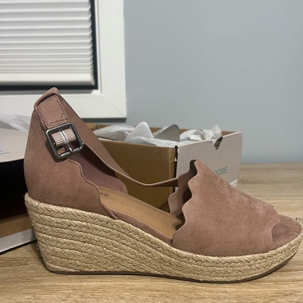 Blush Wedges-Never Wore